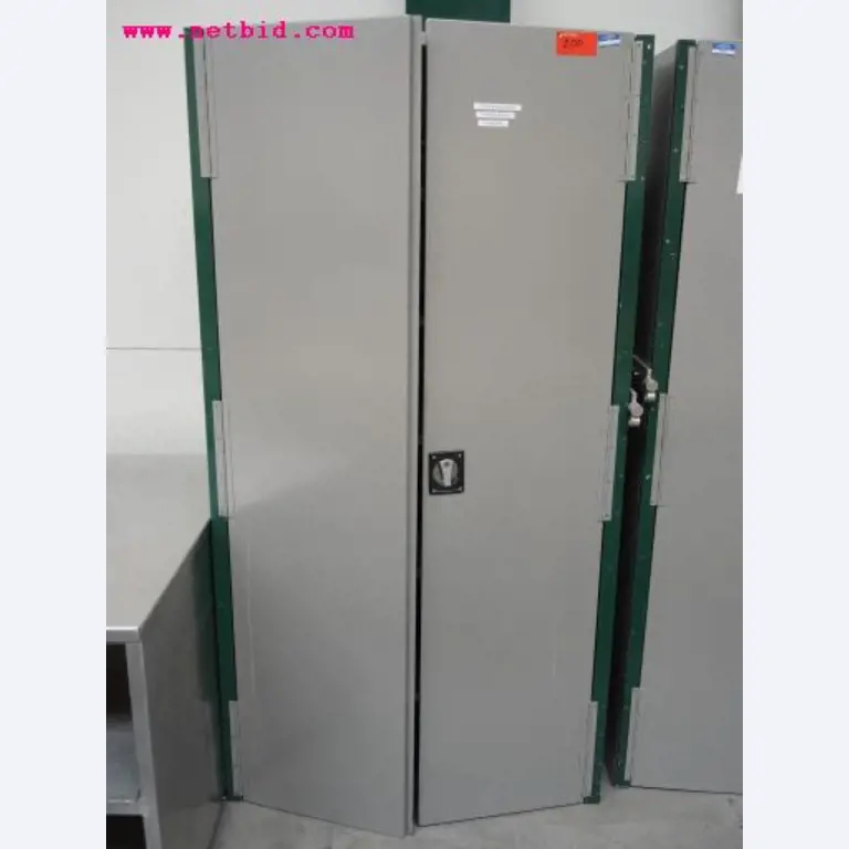 Chapas metálicas e máquinas para trabalhar metais<br><font size="2">Em colaboração com a Hilco Industrial Acquisitions bv</font>-6