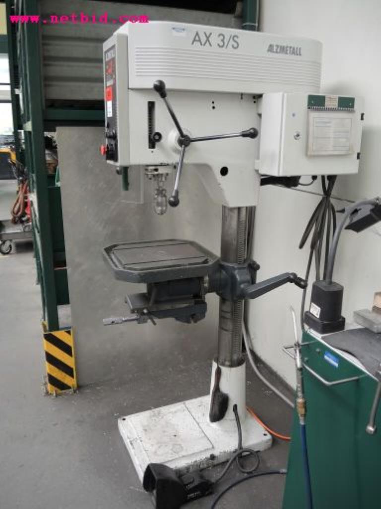 sheetmetal and metalworking machines <br><font size="2">In collaboration with Hilco Industrial Acquisitions bv<br></font>-3