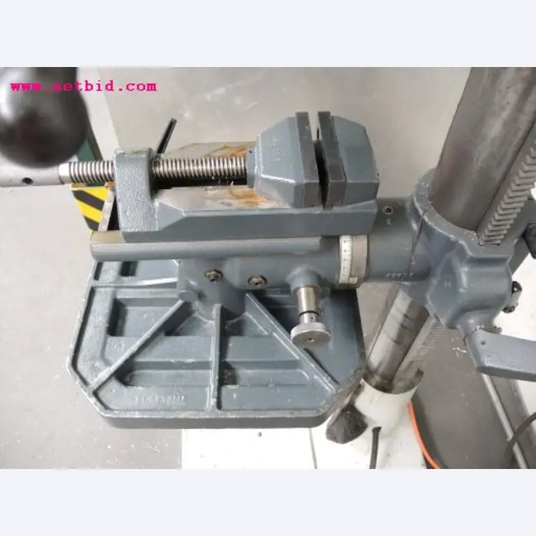 Chapas metálicas e máquinas para trabalhar metais<br><font size="2">Em colaboração com a Hilco Industrial Acquisitions bv</font>-5