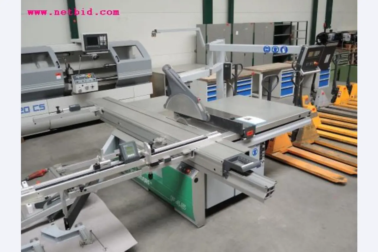Chapas metálicas e máquinas para trabalhar metais<br><font size="2">Em colaboração com a Hilco Industrial Acquisitions bv</font>-1
