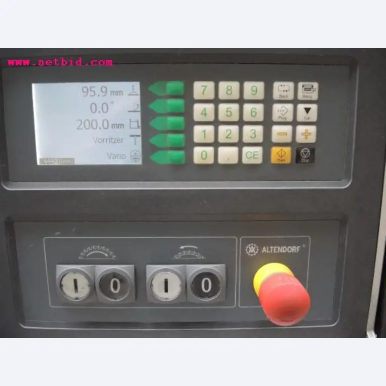 Chapas metálicas e máquinas para trabalhar metais<br><font size="2">Em colaboração com a Hilco Industrial Acquisitions bv</font>-9