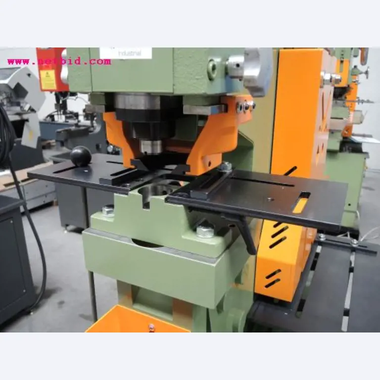 Chapas metálicas e máquinas para trabalhar metais<br><font size="2">Em colaboração com a Hilco Industrial Acquisitions bv</font>-3