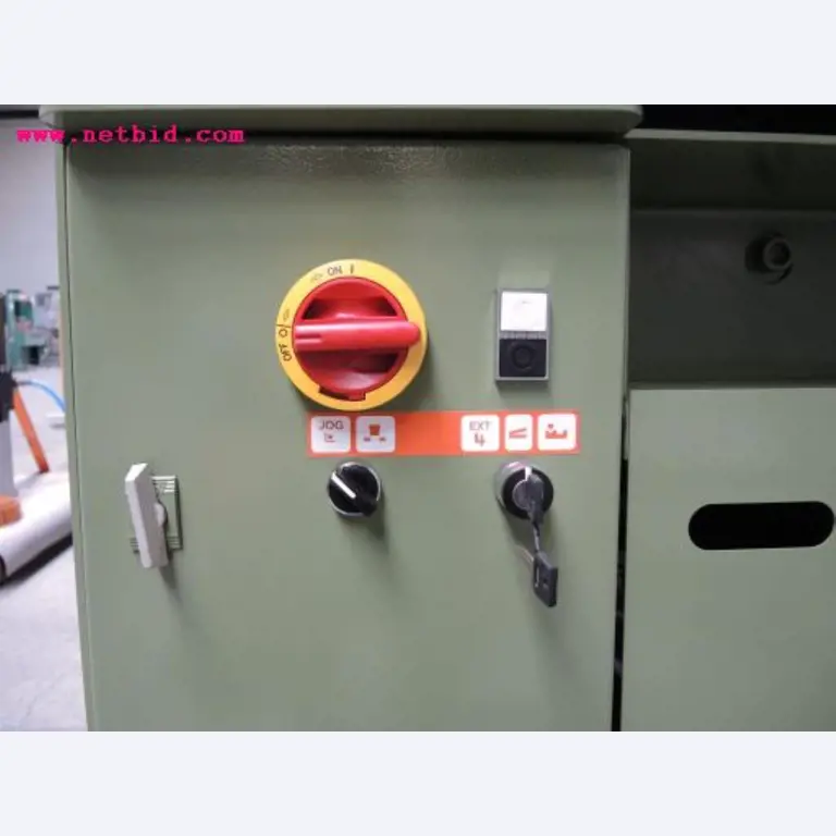 Chapas metálicas e máquinas para trabalhar metais<br><font size="2">Em colaboração com a Hilco Industrial Acquisitions bv</font>-6