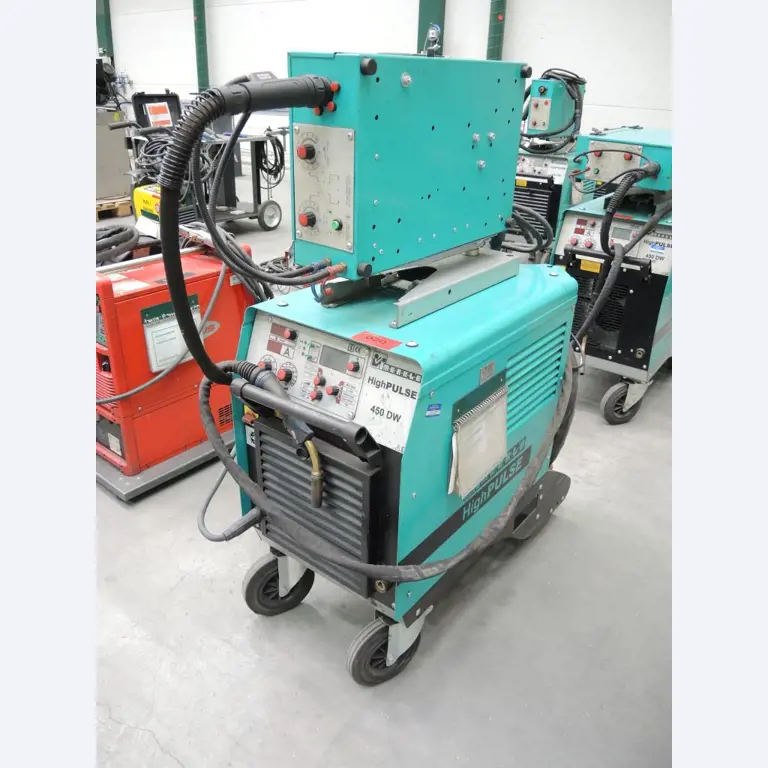 Chapas metálicas e máquinas para trabalhar metais<br><font size="2">Colaboração com Hilco Industrial Acquisitions bv</font><br><img src="/images/hil.png"><br>-1