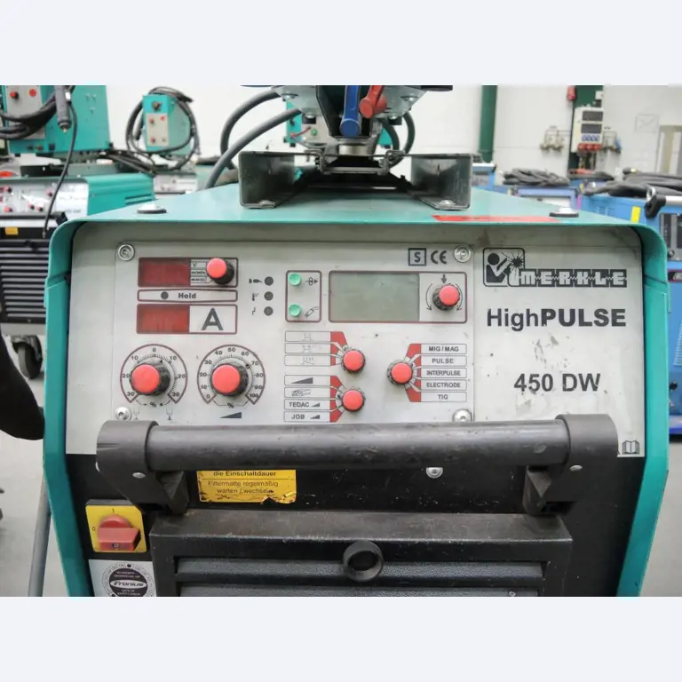 Chapas metálicas e máquinas para trabalhar metais<br><font size="2">Colaboração com Hilco Industrial Acquisitions bv</font><br><img src="/images/hil.png"><br>-3