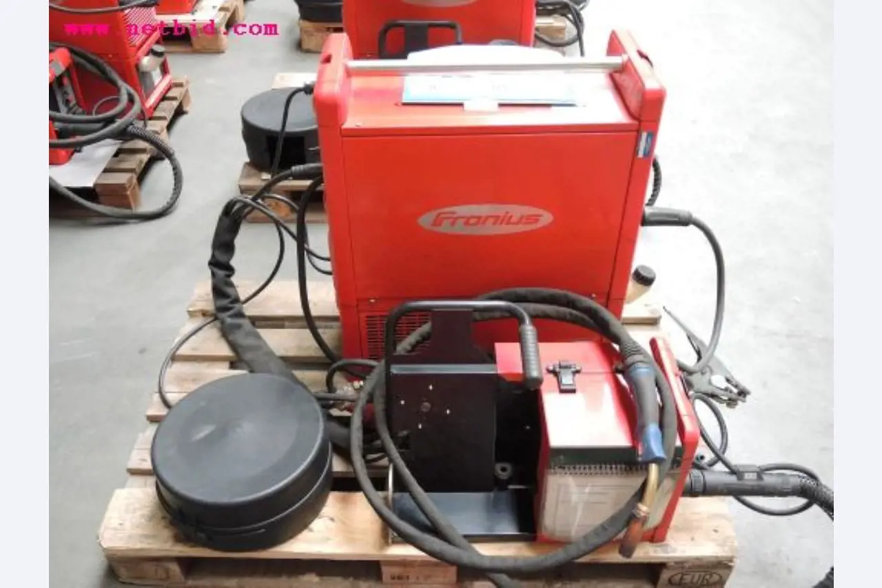 Chapas metálicas e máquinas para trabalhar metais<br><font size="2">Em colaboração com a Hilco Industrial Acquisitions bv</font>-4