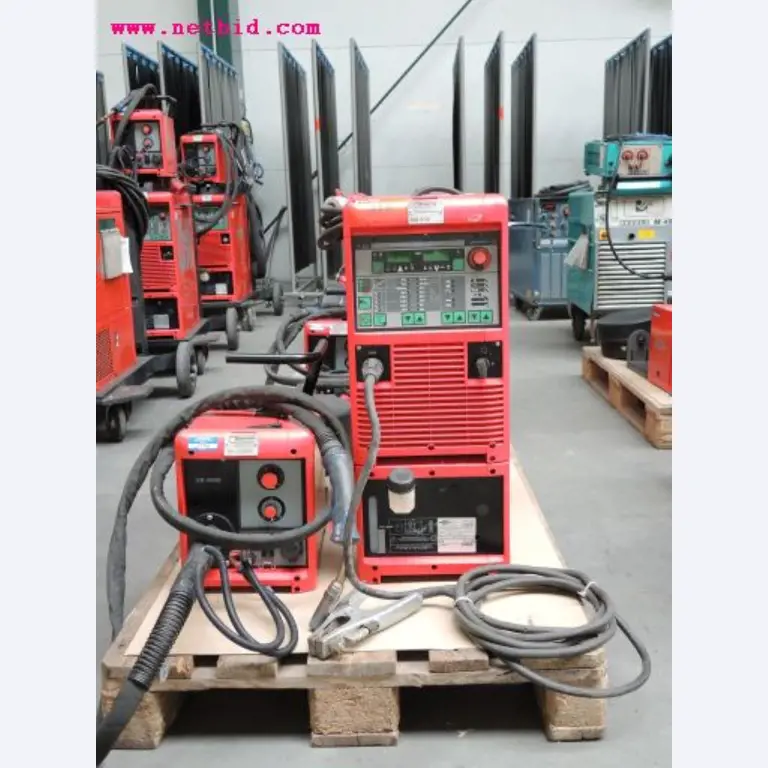 Chapas metálicas e máquinas para trabalhar metais<br><font size="2">Em colaboração com a Hilco Industrial Acquisitions bv</font>-2