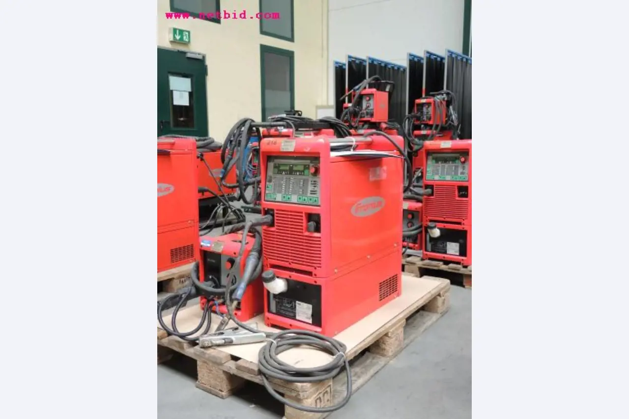 Chapas metálicas e máquinas para trabalhar metais<br><font size="2">Em colaboração com a Hilco Industrial Acquisitions bv</font>-3