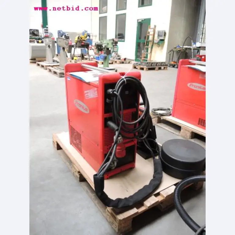 sheetmetal and metalworking machines <br><font size="2">In collaboration with Hilco Industrial Acquisitions bv<br></font>-4