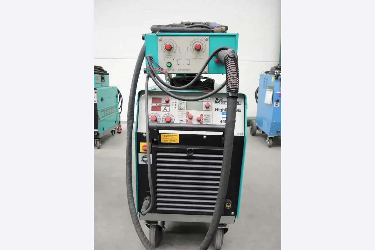 Chapas metálicas e máquinas para trabalhar metais<br><font size="2">Colaboração com Hilco Industrial Acquisitions bv</font><br><img src="/images/hil.png"><br>-2