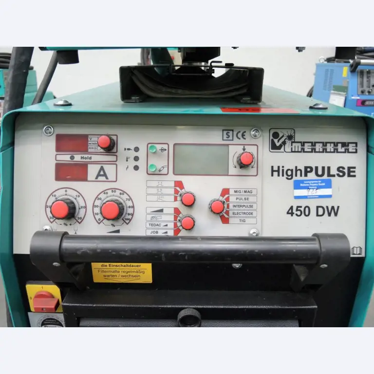 Chapas metálicas e máquinas para trabalhar metais<br><font size="2">Colaboração com Hilco Industrial Acquisitions bv</font><br><img src="/images/hil.png"><br>-3