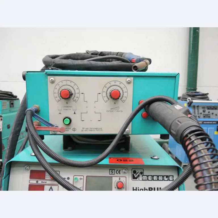 Chapas metálicas e máquinas para trabalhar metais<br><font size="2">Colaboração com Hilco Industrial Acquisitions bv</font><br><img src="/images/hil.png"><br>-4