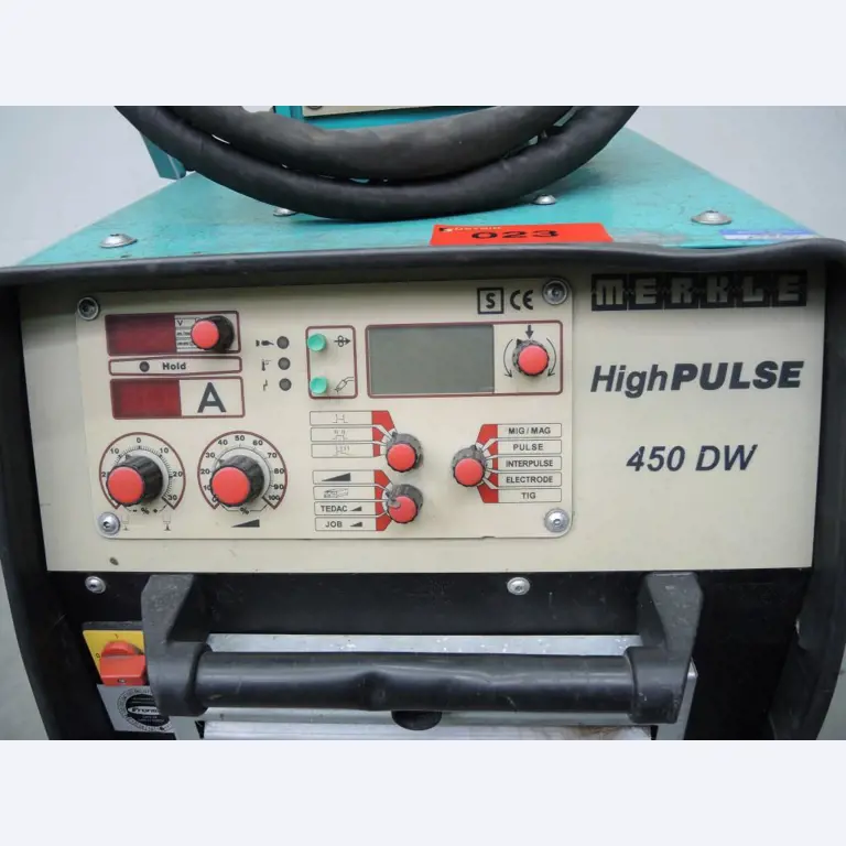 Chapas metálicas e máquinas para trabalhar metais<br><font size="2">Colaboração com Hilco Industrial Acquisitions bv</font><br><img src="/images/hil.png"><br>-3