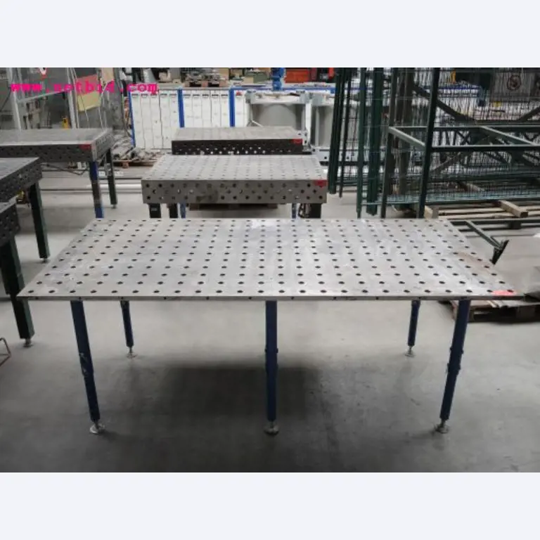 Chapas metálicas e máquinas para trabalhar metais<br><font size="2">Em colaboração com a Hilco Industrial Acquisitions bv</font>-2