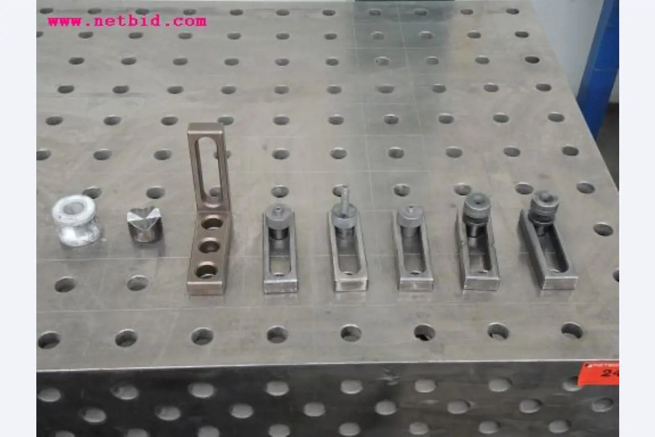 Blech- und Metallbearbeitungsmaschinen<br><font size="2">In Zusammenarbeit mit Hilco Industrial Acquisitions bv</font>-6