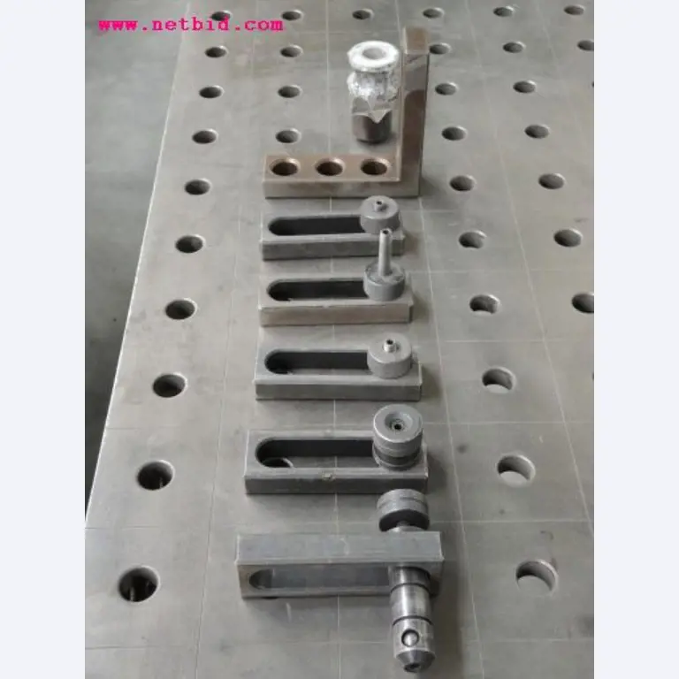 Blech- und Metallbearbeitungsmaschinen<br><font size="2">In Zusammenarbeit mit Hilco Industrial Acquisitions bv</font>-7