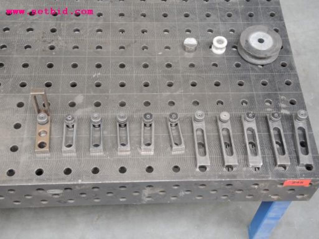 sheetmetal and metalworking machines <br><font size="2">In collaboration with Hilco Industrial Acquisitions bv<br></font>-5