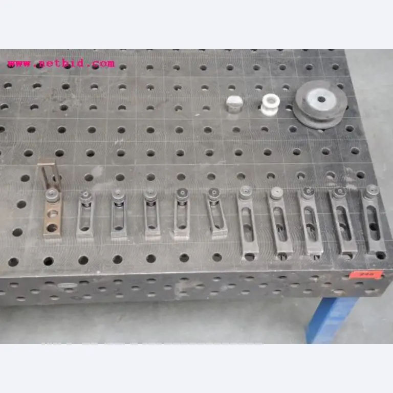 Chapas metálicas e máquinas para trabalhar metais<br><font size="2">Em colaboração com a Hilco Industrial Acquisitions bv</font>-5