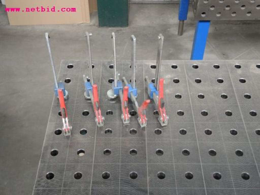 sheetmetal and metalworking machines <br><font size="2">In collaboration with Hilco Industrial Acquisitions bv<br></font>-4