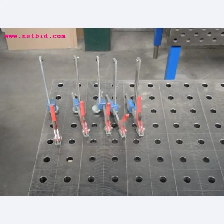 Blech- und Metallbearbeitungsmaschinen<br><font size="2">In Zusammenarbeit mit Hilco Industrial Acquisitions bv</font>-4
