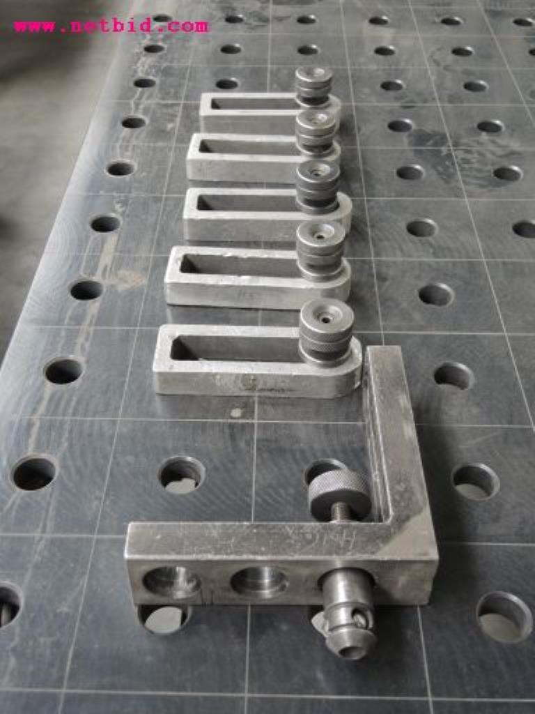 sheetmetal and metalworking machines <br><font size="2">In collaboration with Hilco Industrial Acquisitions bv<br></font>-7