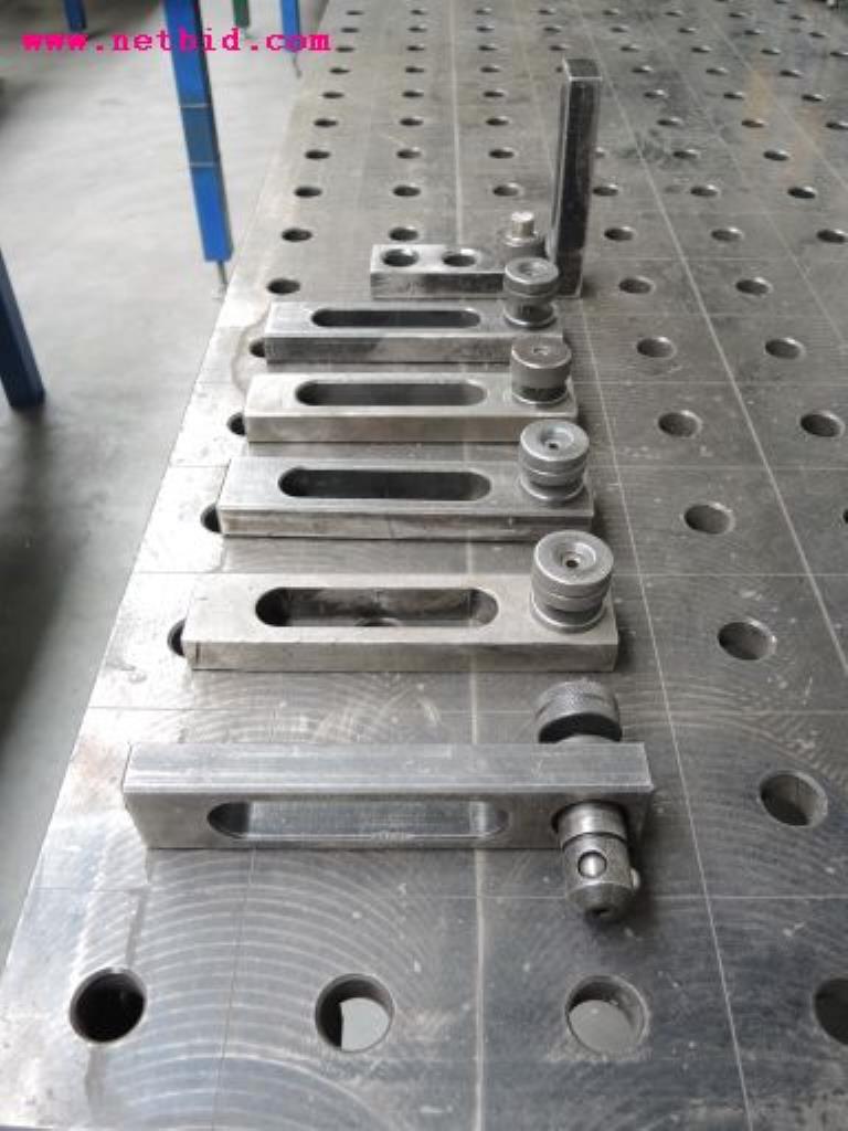 Blech- und Metallbearbeitungsmaschinen<br><font size="2">In Zusammenarbeit mit Hilco Industrial Acquisitions bv</font>-8