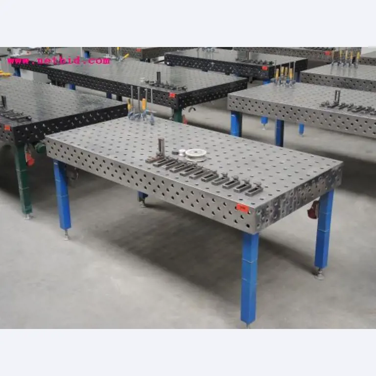 Blech- und Metallbearbeitungsmaschinen<br><font size="2">In Zusammenarbeit mit Hilco Industrial Acquisitions bv</font>-1