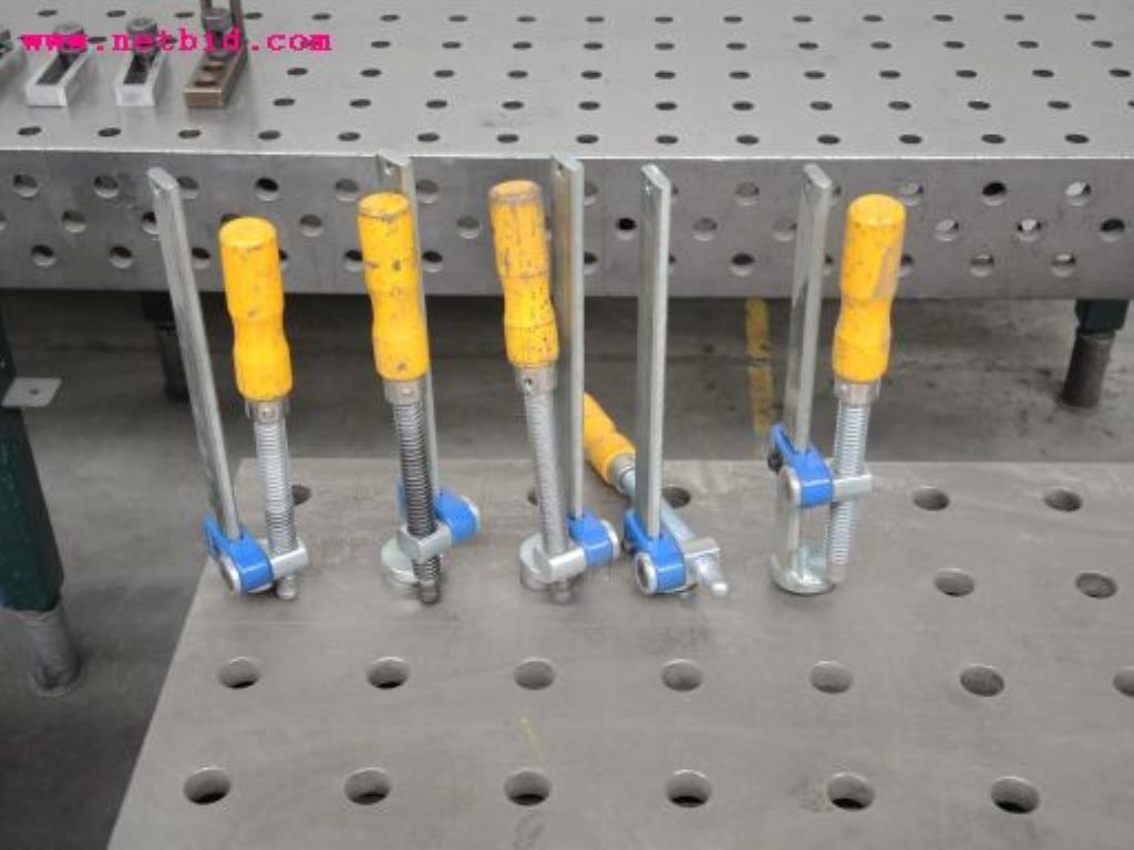 sheetmetal and metalworking machines <br><font size="2">In collaboration with Hilco Industrial Acquisitions bv<br></font>-5