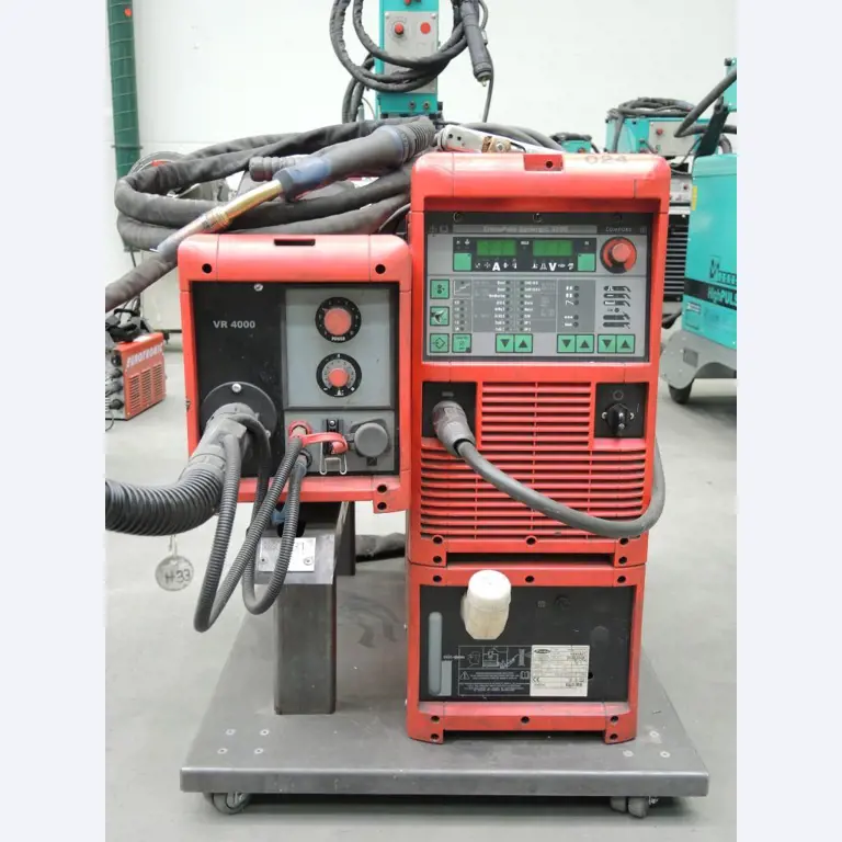 Machines pour le travail de la tôle et des métaux<br><font size="2">Collaboration avec Hilco Industrial Acquisitions bv</font><br><img src="/images/hil.png"><br>-2