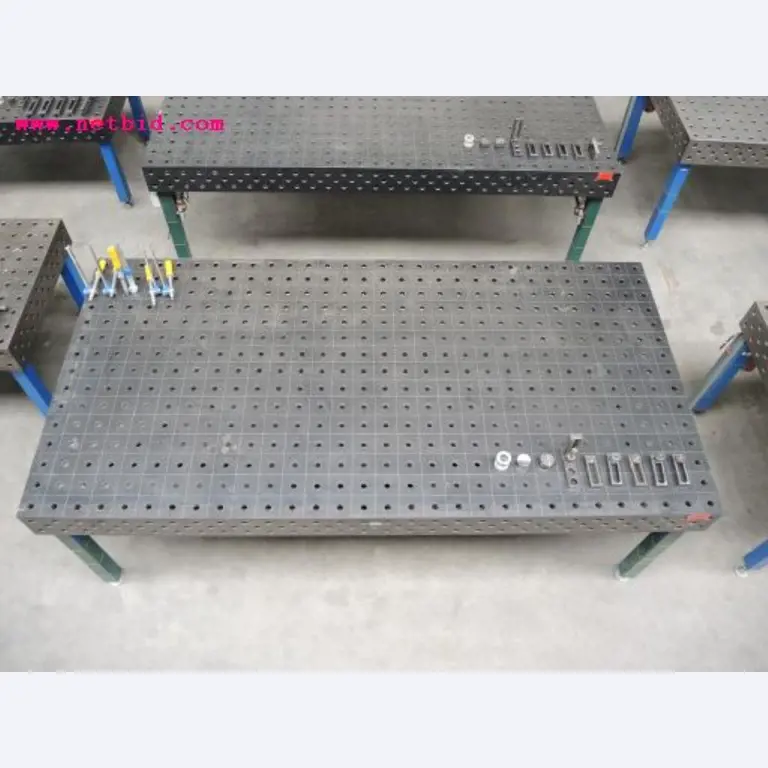 Chapas metálicas e máquinas para trabalhar metais<br><font size="2">Em colaboração com a Hilco Industrial Acquisitions bv</font>-5
