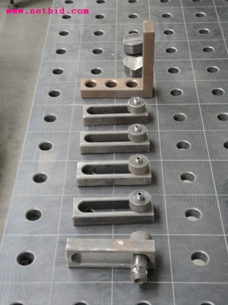 sheetmetal and metalworking machines <br><font size="2">In collaboration with Hilco Industrial Acquisitions bv<br></font>-7