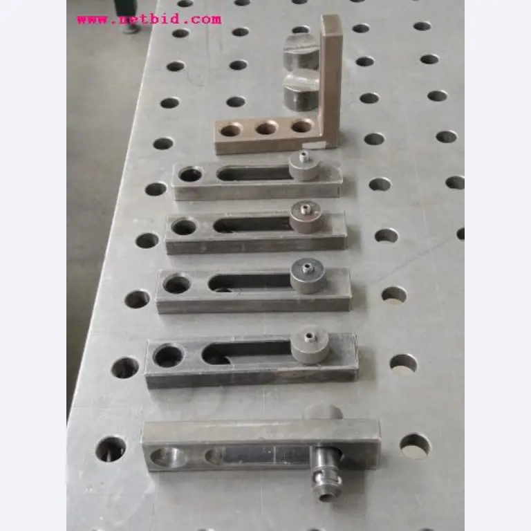 Blech- und Metallbearbeitungsmaschinen<br><font size="2">In Zusammenarbeit mit Hilco Industrial Acquisitions bv</font>-7