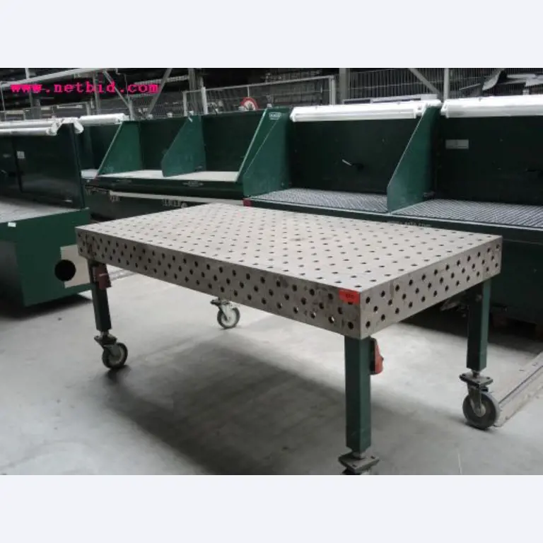 Chapas metálicas e máquinas para trabalhar metais<br><font size="2">Em colaboração com a Hilco Industrial Acquisitions bv</font>-1