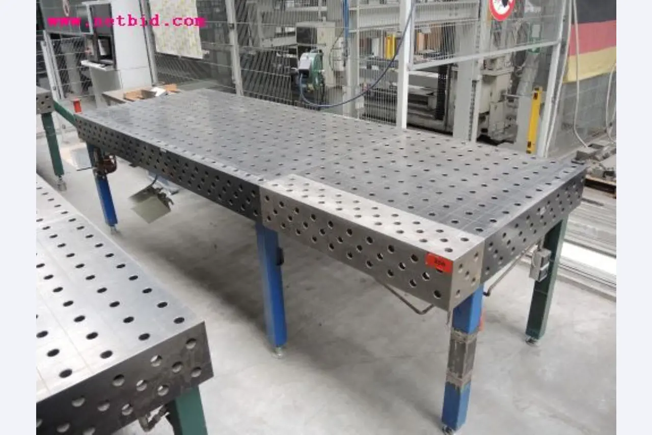 Blech- und Metallbearbeitungsmaschinen<br><font size="2">In Zusammenarbeit mit Hilco Industrial Acquisitions bv</font>-1