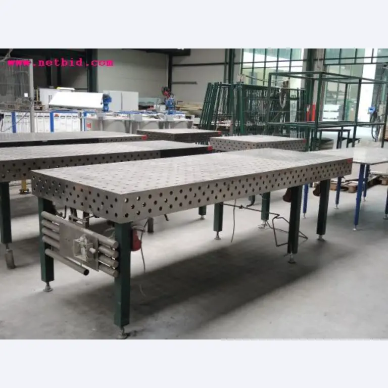 Chapas metálicas e máquinas para trabalhar metais<br><font size="2">Em colaboração com a Hilco Industrial Acquisitions bv</font>-3