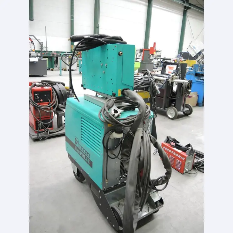 Chapas metálicas e máquinas para trabalhar metais<br><font size="2">Colaboração com Hilco Industrial Acquisitions bv</font><br><img src="/images/hil.png"><br>-5