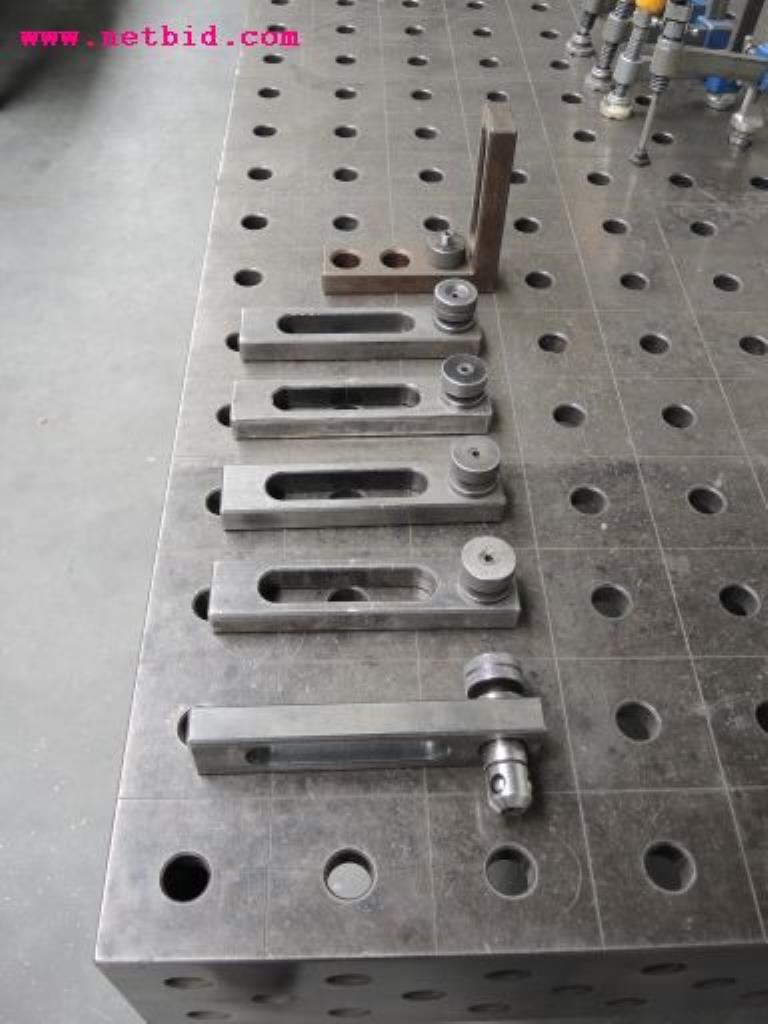 Blech- und Metallbearbeitungsmaschinen<br><font size="2">In Zusammenarbeit mit Hilco Industrial Acquisitions bv</font>-8