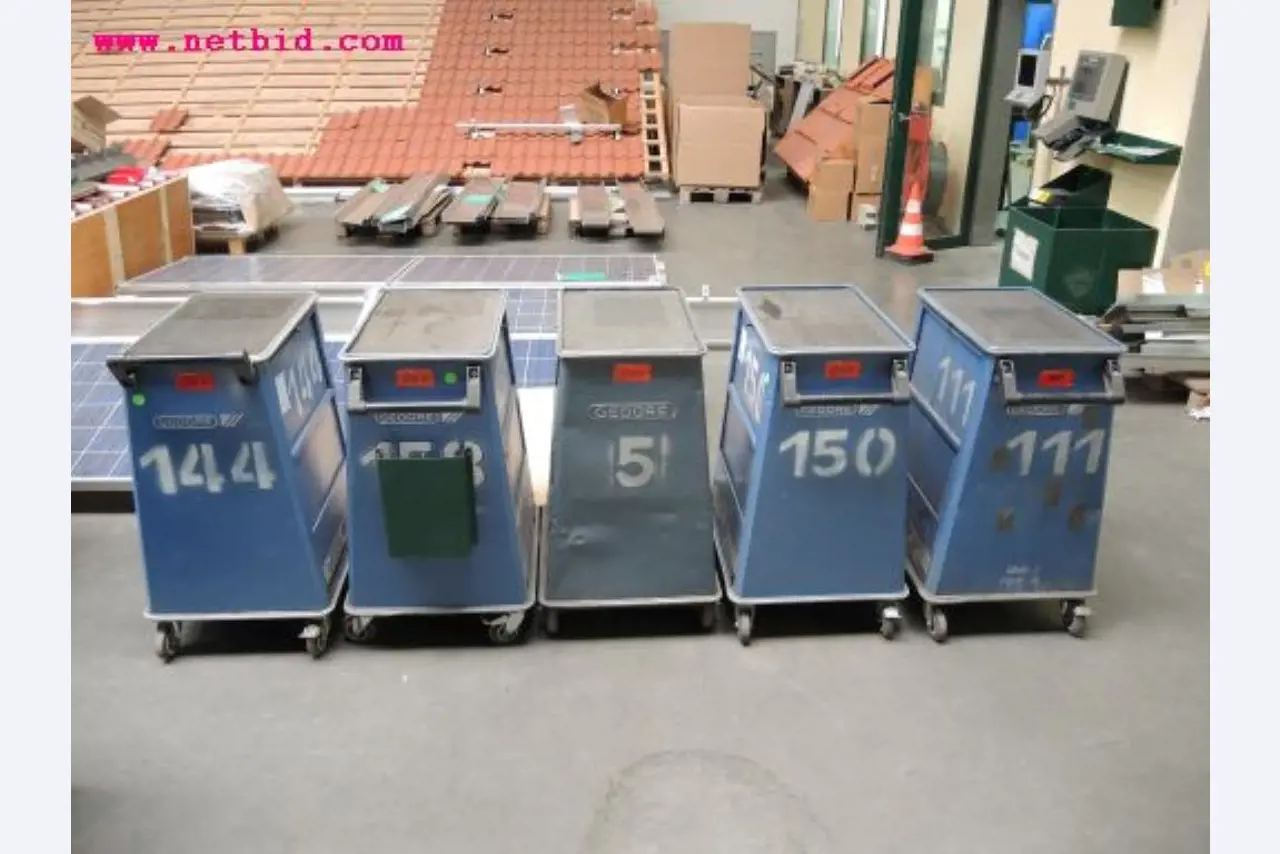 Chapas metálicas e máquinas para trabalhar metais<br><font size="2">Em colaboração com a Hilco Industrial Acquisitions bv</font>-2