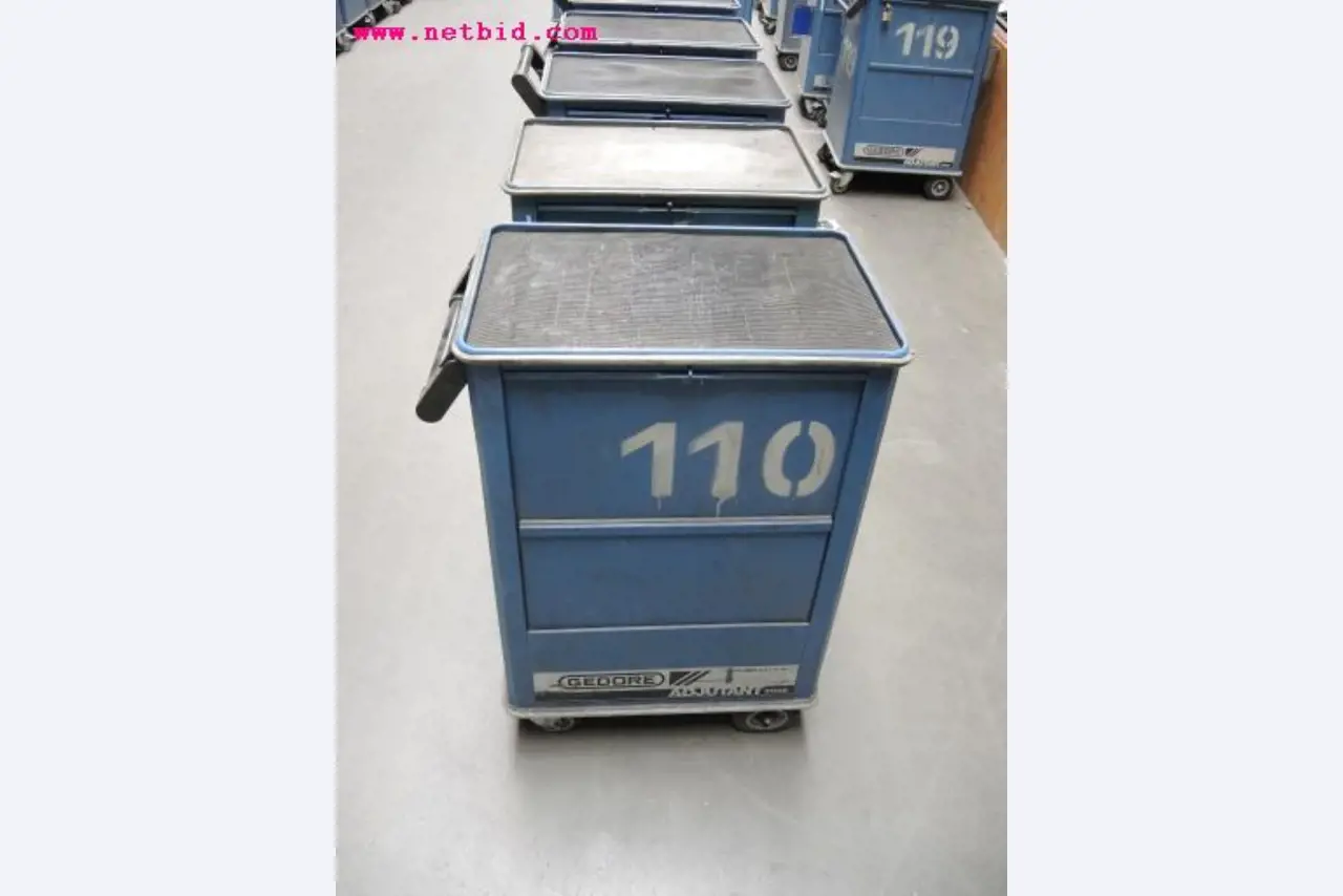 Chapas metálicas e máquinas para trabalhar metais<br><font size="2">Em colaboração com a Hilco Industrial Acquisitions bv</font>-3