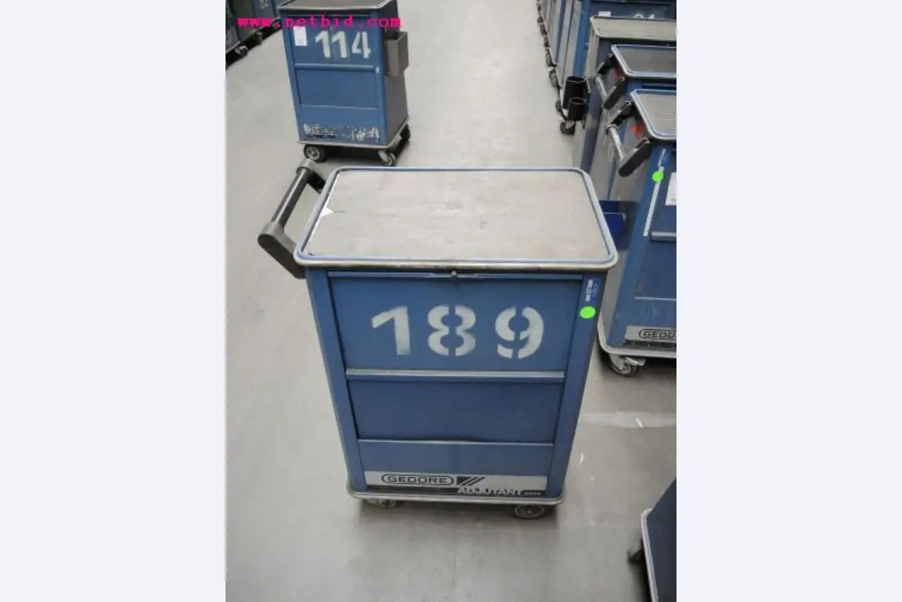 Chapas metálicas e máquinas para trabalhar metais<br><font size="2">Em colaboração com a Hilco Industrial Acquisitions bv</font>-4