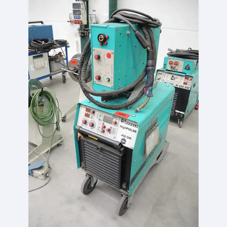 Chapas metálicas e máquinas para trabalhar metais<br><font size="2">Colaboração com Hilco Industrial Acquisitions bv</font><br><img src="/images/hil.png"><br>-1