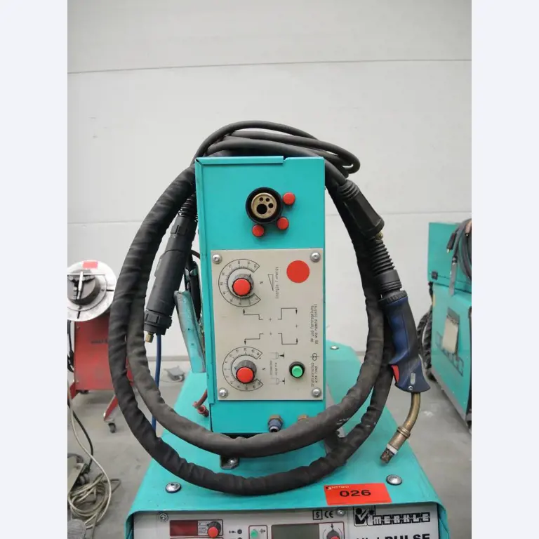 Chapas metálicas e máquinas para trabalhar metais<br><font size="2">Colaboração com Hilco Industrial Acquisitions bv</font><br><img src="/images/hil.png"><br>-4