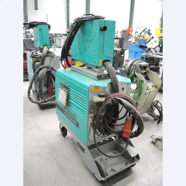 Chapas metálicas e máquinas para trabalhar metais<br><font size="2">Colaboração com Hilco Industrial Acquisitions bv</font><br><img src="/images/hil.png"><br>-5