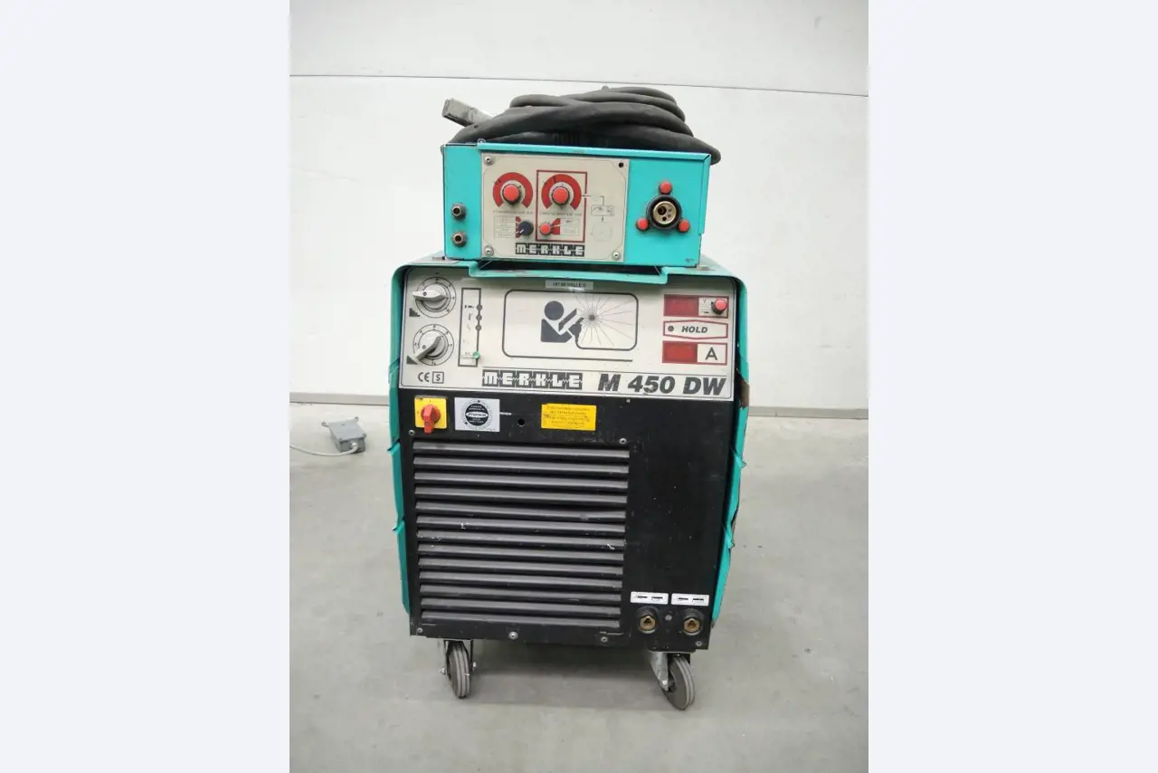 Chapas metálicas e máquinas para trabalhar metais<br><font size="2">Colaboração com Hilco Industrial Acquisitions bv</font><br><img src="/images/hil.png"><br>-2