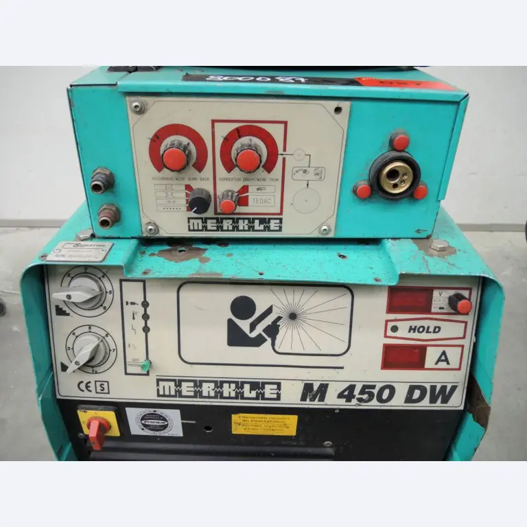 Chapas metálicas e máquinas para trabalhar metais<br><font size="2">Colaboração com Hilco Industrial Acquisitions bv</font><br><img src="/images/hil.png"><br>-3