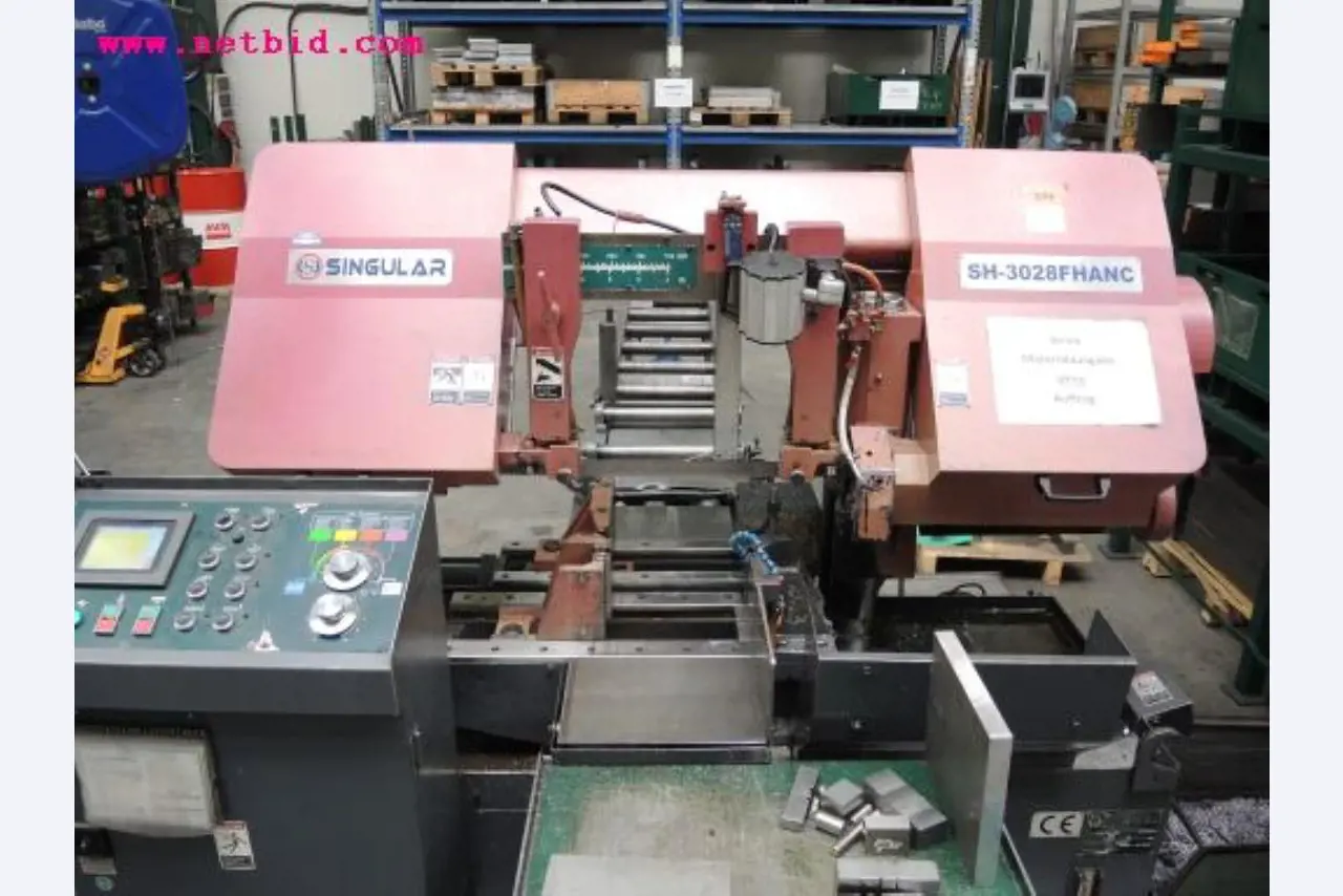 Chapas metálicas e máquinas para trabalhar metais<br><font size="2">Em colaboração com a Hilco Industrial Acquisitions bv</font>-11