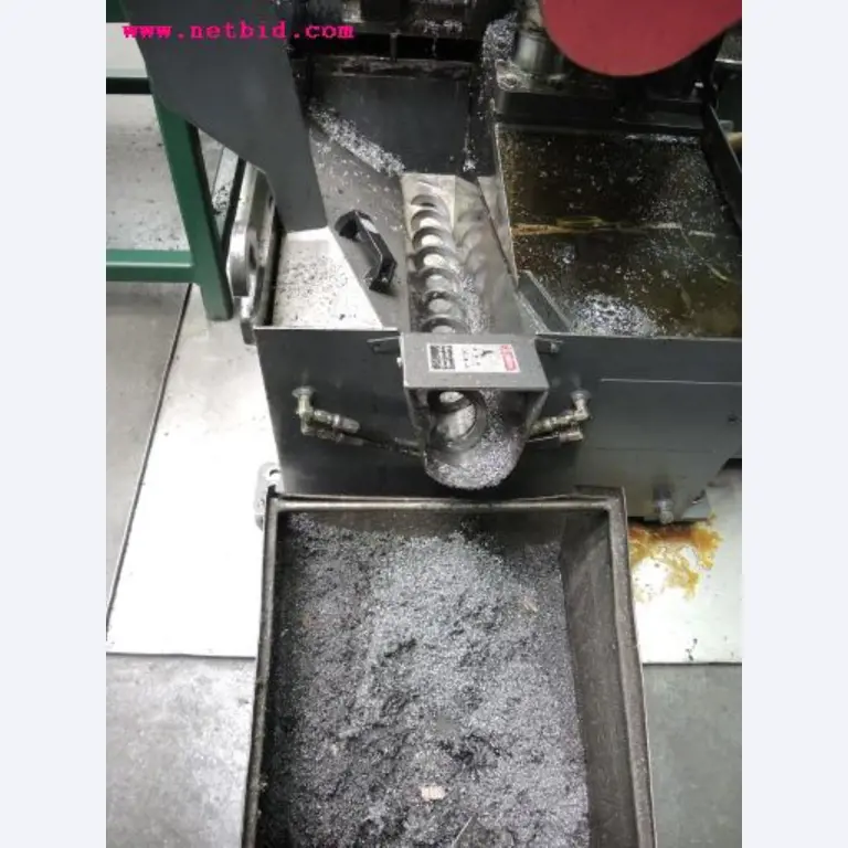Chapas metálicas e máquinas para trabalhar metais<br><font size="2">Em colaboração com a Hilco Industrial Acquisitions bv</font>-12