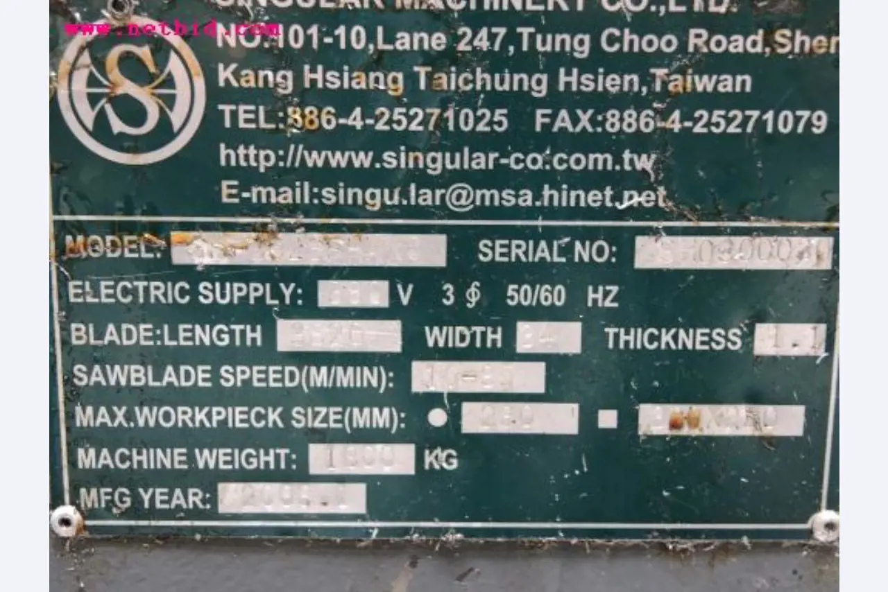 Chapas metálicas e máquinas para trabalhar metais<br><font size="2">Em colaboração com a Hilco Industrial Acquisitions bv</font>-4