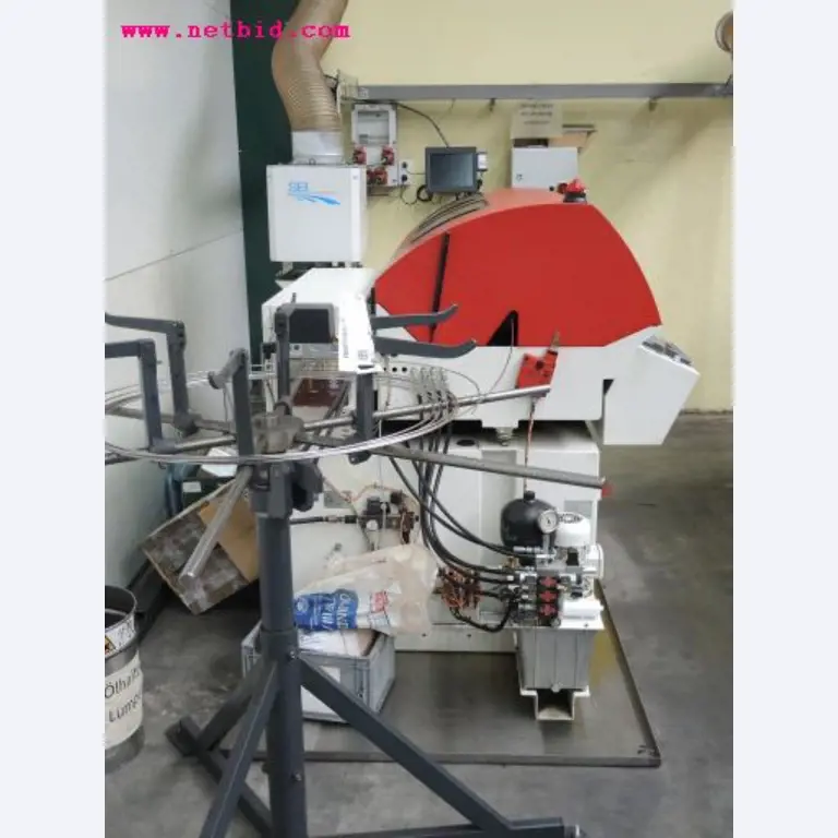 Chapas metálicas e máquinas para trabalhar metais<br><font size="2">Em colaboração com a Hilco Industrial Acquisitions bv</font>-7