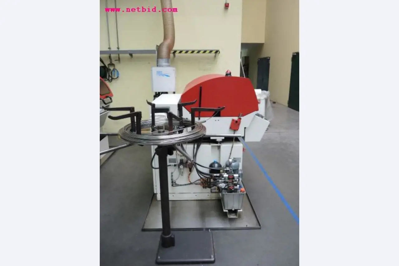 Chapas metálicas e máquinas para trabalhar metais<br><font size="2">Em colaboração com a Hilco Industrial Acquisitions bv</font>-7